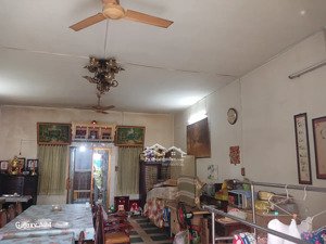 bán gấp nhà mặt phố nguyễn đình chiểu, 90 tỷ, 147m2, q3, hcm