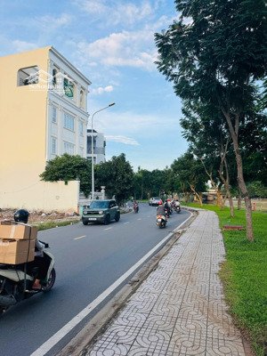 bán lô đất duy nhất trực diện sông mt thân văn nhiếp,an khánh q2 dt:13x18m cn 200m giá chỉ 46 tỷ tl