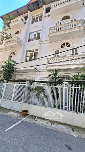 bán nhà mặt phố tại đường âu cơ 210m2, giá 42 tỷ. tây hồ