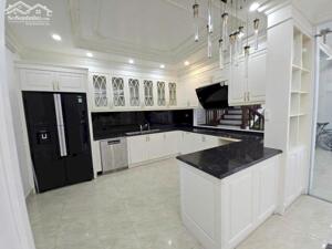 Cho thuê nhà BIỆT THỰ MÊ LINH ANH DŨNG