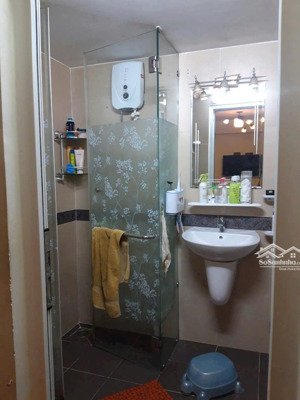 c/c phan xích long, p2, phú nhuận: 80m2 - 3p ngủ, đủ nội thất, 14tr/th