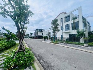 nhà phố kđt la home chỉ từ 3.7 tỷ/căn (6x15m, 1 trệt 2 lầu). ck lên đến 9%, hỗ trợ vay bank 70%