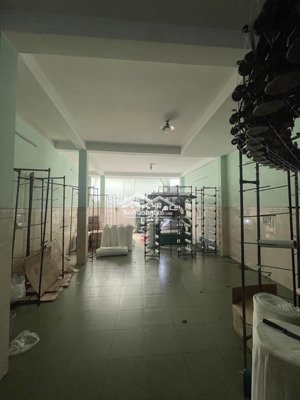 trung tâm tân bình gần bàu cát nhà 3 tầng 101m2 nở hậu