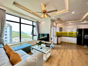 căn hộ phòng khách view phố núi - phòng ngủ view phố biển - trọn vẹn phố,biển,núi