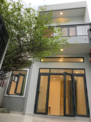 bán nhà đẹp âu cơ, 2 tầng, 70m2, giá 8,3 tỷ (tl)