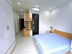cần bán tòa dòng tiền 1.5 tỷ/năm, 110m2 x 8t, mặt tiền 6m, ô tô vào nhà, đình thôn, 25 tỷ