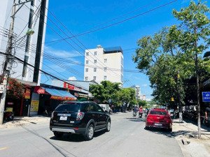 quán bida mặt tiền điện biên phủ, cách biển hòn chồng: 650m. giá: 20 tỷ.