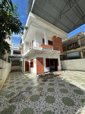 nhà đất mặt tiền đường trường sa sát chợ bình tân/ nam nha trang (55tr/m2)