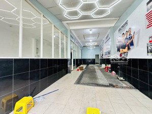 bán mặt tiền khuông việt 7* 18 m giáp q11 vị trí cực xong giá có 16 tỷ5