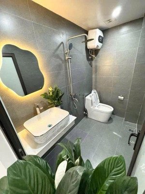 trung tâm hai bà - ô tô dừng đỗ vỉa hè - kinh doanh - thoáng trước sau