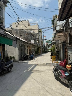 bán nhà mặt tiền 166 diên hồng , phường 1 , bình thạnh. lh điệp 