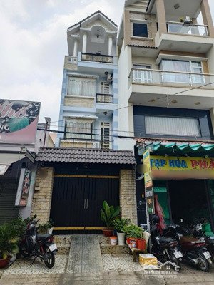 mt đường số ngay lê văn quới 4 tầng 69m2 (4 x 17.2m) - nhà full nội thất