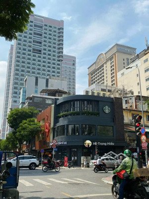 bán góc 2mt ngay song hành, metro rạch chiếc, an phú, quận 2 (12x16m) xd cao, thuê 200tr, giá 37 tỷ