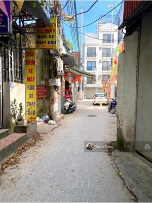 lô góc_ô tô_35m_đủ đồ_3,59 tỷ_ở lĩnh nam_trong đê
-