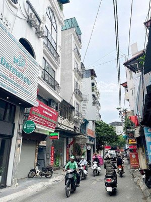 siêu hiếm - mặt phố hoàng ngân - mặt tiền 5,9m - diện tích 40m - vỉa hè rộng - kd - giá 13,9 tỷ