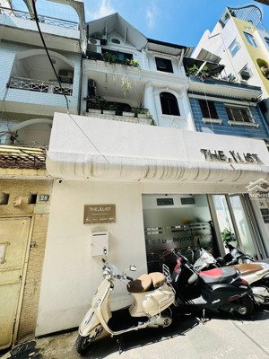 bán nhà đặng văn ngữ đống đa, ôtô tránh, vị trí vàng, dt 106m2, mt 6.7m, gần các trường đại học lớn