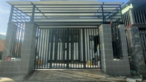 nhà đẹp + đất rộng-dt: 177,4m-100 thổ-giá: 3 tỷ 6 - trung tâm xóm đình, chợ bình sơn