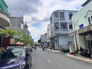 bán nhà 3 tầng 68.1 m2 mặt đường bãi sậy, trại chuối, hồng bàng