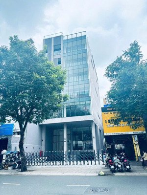 hàng hiếm - mt huỳnh văn bánh, q.phú nhuận - dt 8 x 25m - 6 tầng - tn 200tr/th - giá bán 60 tỷ tl