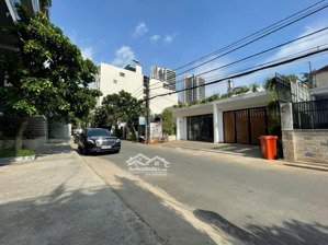 mặt tiền khu phạm thế hiển, p. 7, q. 8 - dt 312,9m2 (13,6m x 20m) gpxd: hầm, 7 tầng