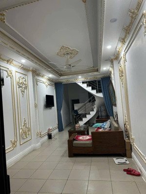 tin chuẩn, bán nhà 26m2 * 4 tầng ở yên phụ, tây hồ, ngõ thông, ô tô, kinh doanh, full đồ