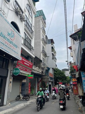 bán nhà mặt phố hoàng ngân, 13,9 tỷ, 40m2, giá tốt