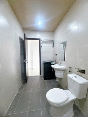 *căn hộ 6 tầng đường (7m5) đinh thị hoà, dt 98m2 (ngang 5m5), thu nét 80tr/th, giá 24 tỷ