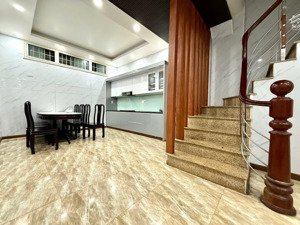 phân lô nguyễn hy quang, đống đa, ôtô đỗ cửa, 44 m2, 4 tầng, mt 4m, giá 16,9 tỷ