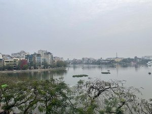 hiếm bán nhà mặt hồ trúc bạch ba đình đoạn đẹp nhất phố. dt 102m. mt 6,2. 8 tầng giá 1xx tỷ