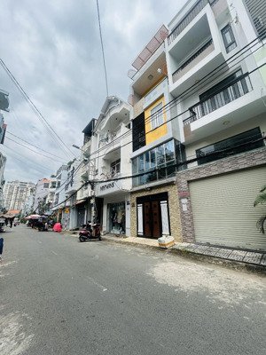 bán nhà mặt tiền đường số chợ tân mỹ , dt 74m2 đong tiền 30tr/th giá 13ty