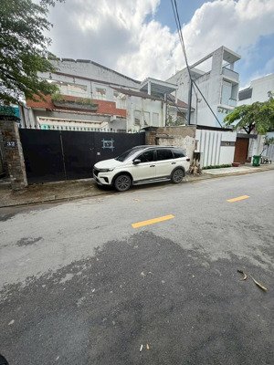 đất mặt tiền hiệp thành 26, phường hiệp thành q12, dt: 4* 18m dtcn 69,3m2, giá: 5 tỷ 550