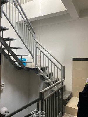 bán chdv dương quảng hàm p5 gò vấp 12x23 thu nhập 250tr/tháng giá 41 tỷ