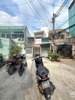 nhà mới 2 tầng 4pn 4wc - sổ 65,5 m2 - nguyễn tất thành. giá 4,8 tỷ