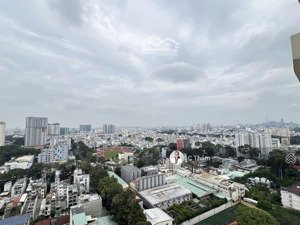 cho thuê căn hộ hùng vương plaza, dt 130m2, 3pn, 3wc, nhà đủ nội thất đẹp, tầng cao, giá 22tr/tháng