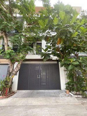 bán nhà mặt phố 11, phước kiển, cách trường đh tôn đức thắng, rmit chỉ 2 phút, giá tốt nhất khu vực