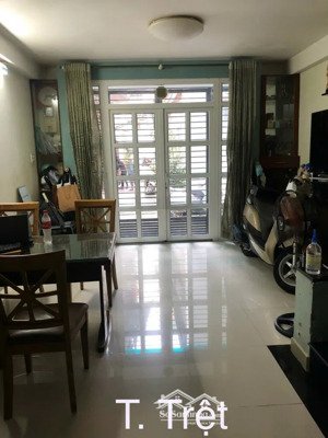 bán gấp nhà riêng 39m2 tại điện biên phủ, 4 tầng, 8,5 tỷ, q10, hcm