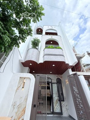 bán nhà mặt tiền 3 tầng trung tâm thanh khê đà nẵng mới 100%