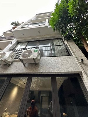 tuyệt phẩm phân lô 6 tầng thang máy giáp mặt phố nguyễn văn cừ - nội thất đẳng cấp châu âu - sổ đỏ