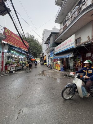hàng f0 - bán đất tặng nhà phố trạm - tách thửa 50m2 vuông vắn - ô tô đỗ cửa - 15m ra ô tô tránh