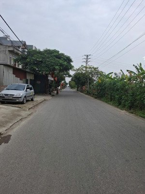 bán lô đất mặt đường nhựa song mai đoài hướng nam kinh doanh tốt khổ đất đẹp : 