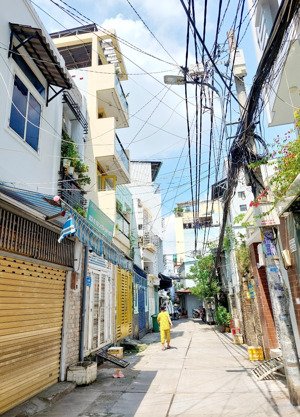 chủ bán gấp nhà hẻm xe hơi, dt 60m ( 4x15), nhỉnh 6t, gần chợ bà chiểu, phường 5, bình thạnh