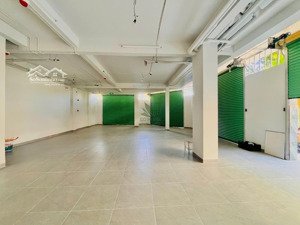 cho thuê mặt bằng góc 2 mặt tiền 150m2 giá 18 triệu/tháng khu phước long
