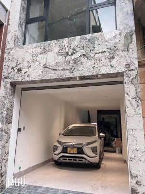 bán nr tại ngọc lâm, 14 tỷ, 40 m2, 3pn, 4vs, 7 tầng, hàng hiếm tại giá tốt, long biên, hà nội