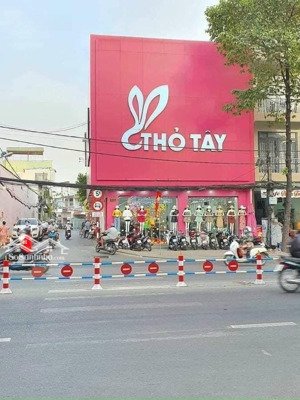 cho thuê nhà góc 2 mặt tiền đường trần hưng đạo đối diện bệnh viện tim mạch