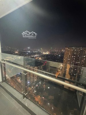 chính chủ gửi bán 3n góc 104m2 tòa b. hỗ trợ vay. liên hệ e thắng: 