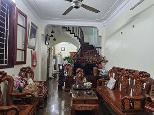 bán nhà lô góc 4 tầng phường hà cầu, hà đông; dt 48m²; nội thất gỗ cao cấp, giá 14.8 tỷ