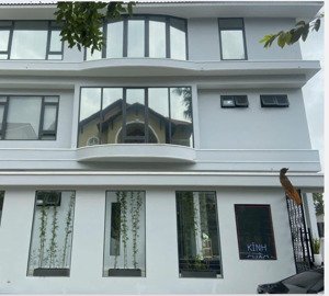 bán lô đất biệt thự thảo điền - diện tích lớn đường nguyễn văn hưởng