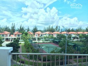 cần bán biệt thự sân vườn 150m2 đất, ngay trung tâm sơn trà