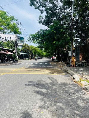 hạ 2 tỷ - bán gấp nhà 2 tầng 176m2 ngang 7,5m - mặt tiền nguyễn duy trinh, hòa hải, ngũ hành sơn.