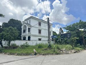 Cho thuê mặt bằng góc 2 mặt tiền khu dân cư miền nam